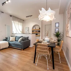 apt-224-luxury-viale-dante-city-center-beach-550-meters.hotelitalianriviera.com/