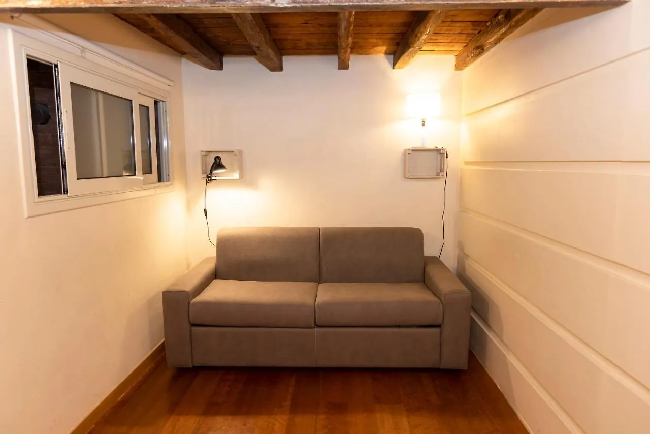 Venezia Square Apartment Rome