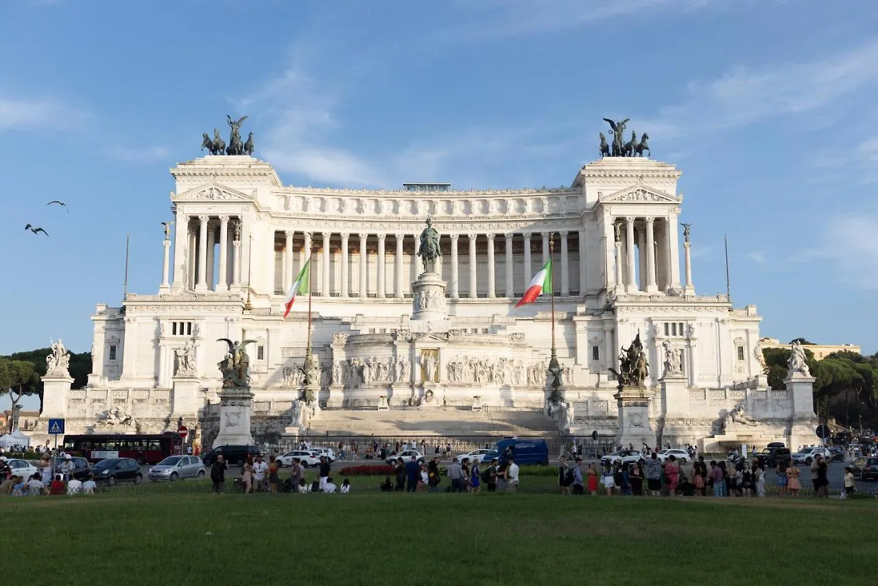 Venezia Square Apartment Rome